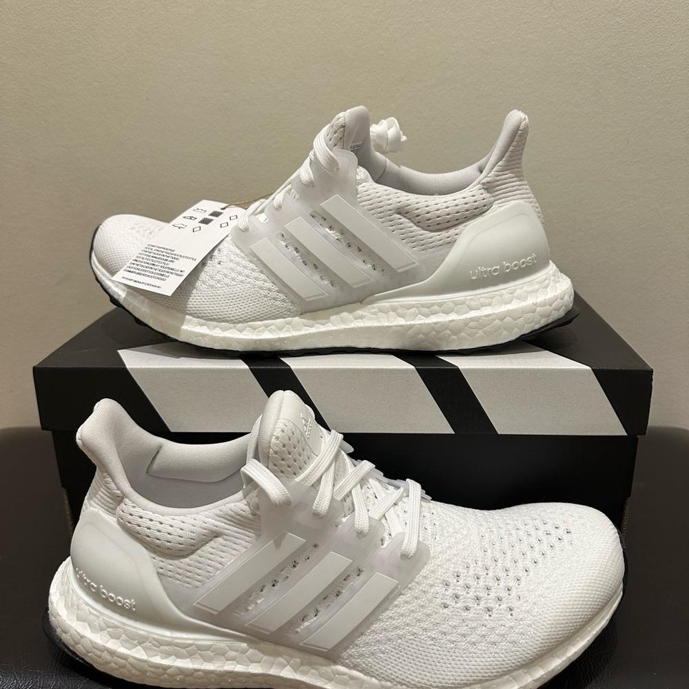 NIB Women adidas Ultraboost 1.0 Shoes Cloud White HQ4207 - Picture 4 of 7